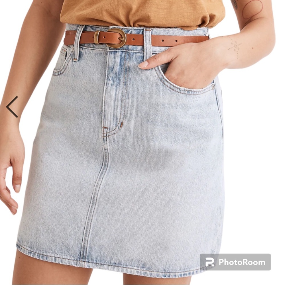 Madewell - NWT Curvy Denim High-Waist Straight Mini Skirt
